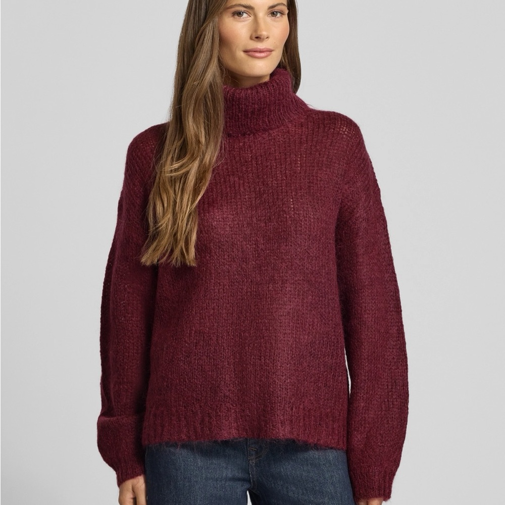 Christian Siriano Cozy Turtleneck Ribbed Pullover Wool Blend Sweater Burgundy